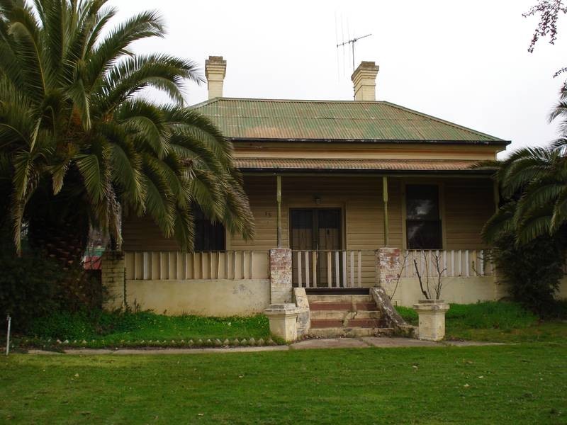 15 PARK ROAD, Maryborough VIC 3465