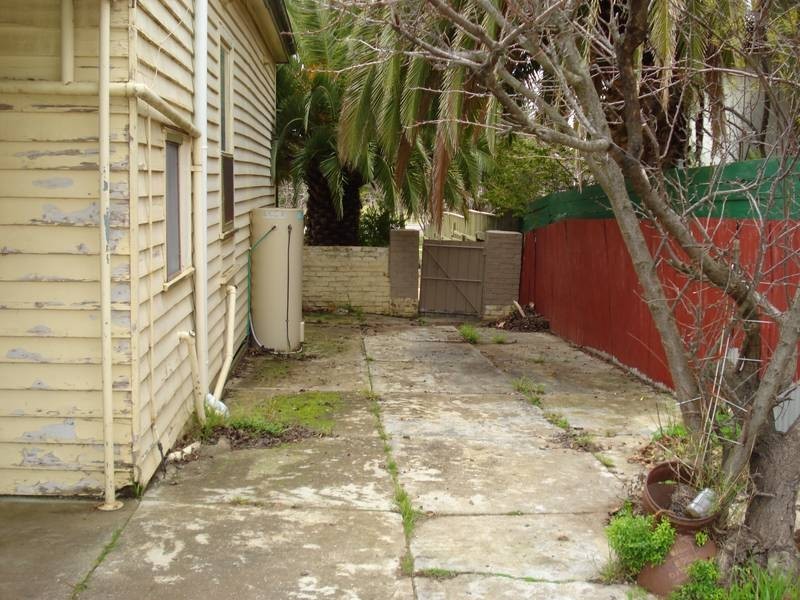 15 PARK ROAD, Maryborough VIC 3465