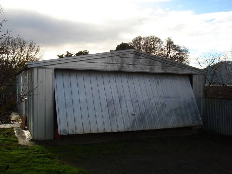 14 Annersly Street North, Carisbrook VIC 3464