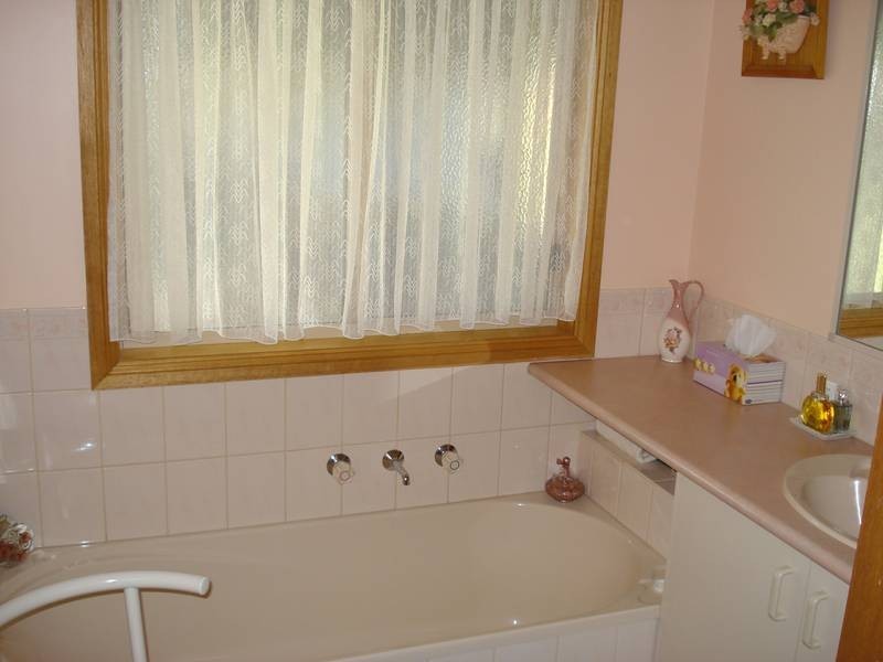 8 WILLIAMSON COURT, Maryborough VIC 3465