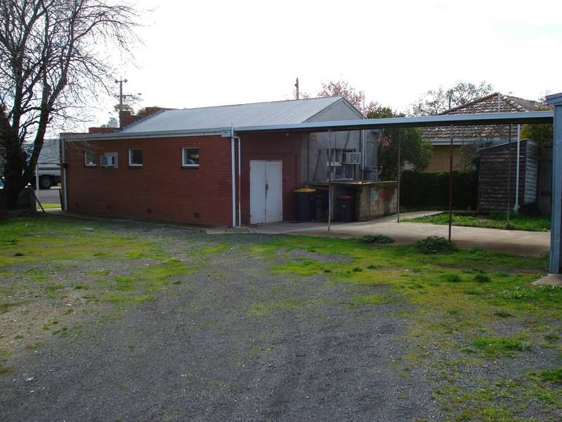 28 GREEN STREET, Carisbrook VIC 3464