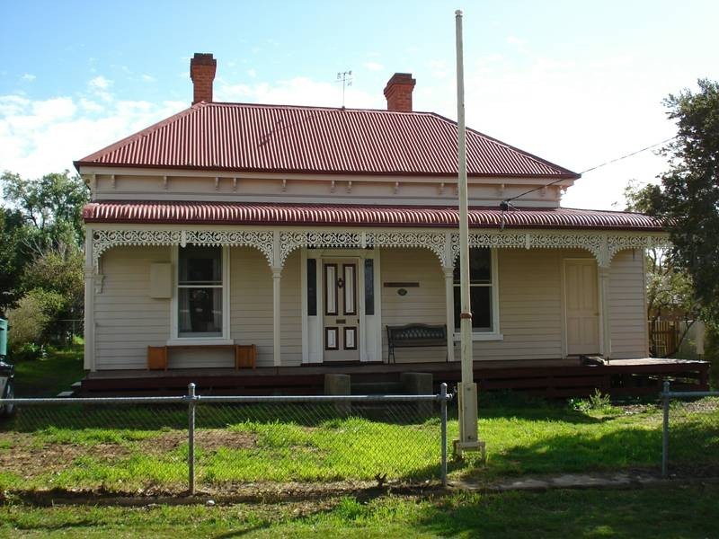 25 RAGLAN STREET, Maryborough VIC 3465