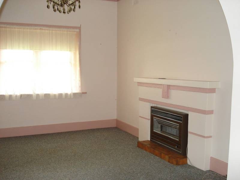 6 GOLDSMITH STREET, Maryborough VIC 3465