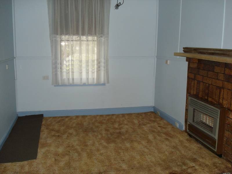 37 PEEL STREET, Maryborough VIC 3465