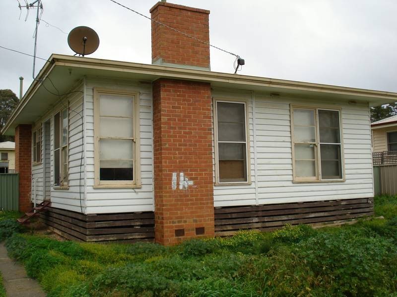 14 PORTER AVENUE, Maryborough VIC 3465