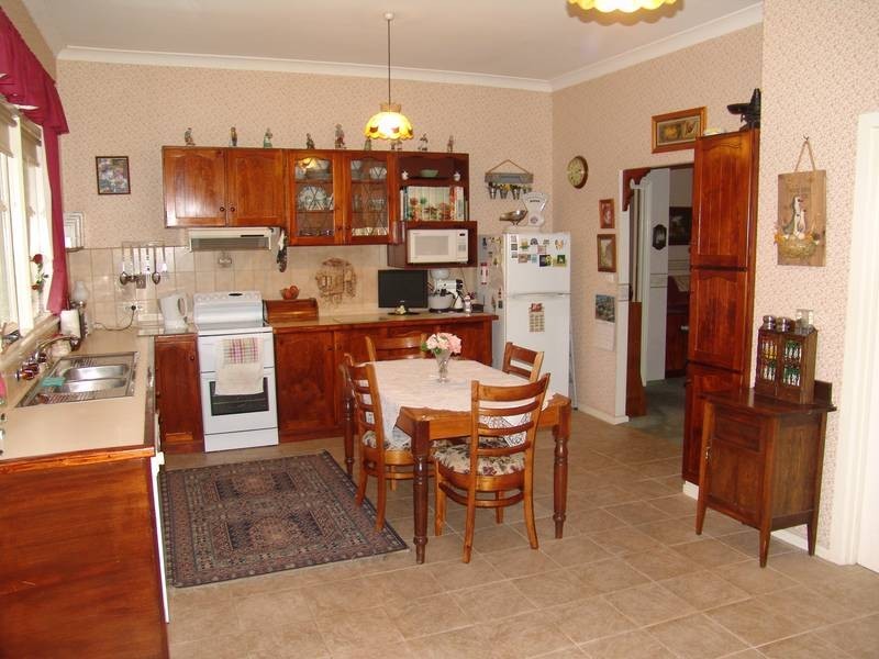 72 DUNDAS ROAD, Maryborough VIC 3465