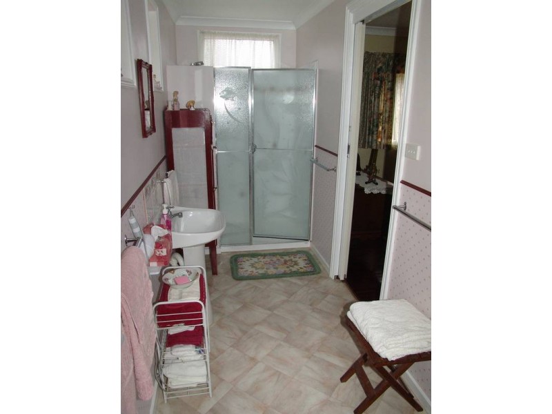 72 DUNDAS ROAD, Maryborough VIC 3465