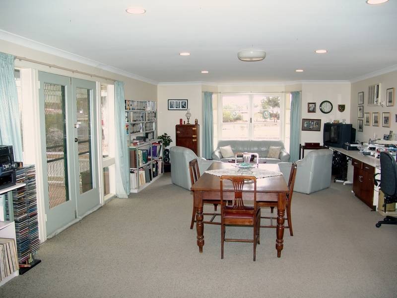 72 DUNDAS ROAD, Maryborough VIC 3465