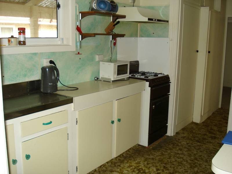 10 NIGHTINGALE STREET, Maryborough VIC 3465