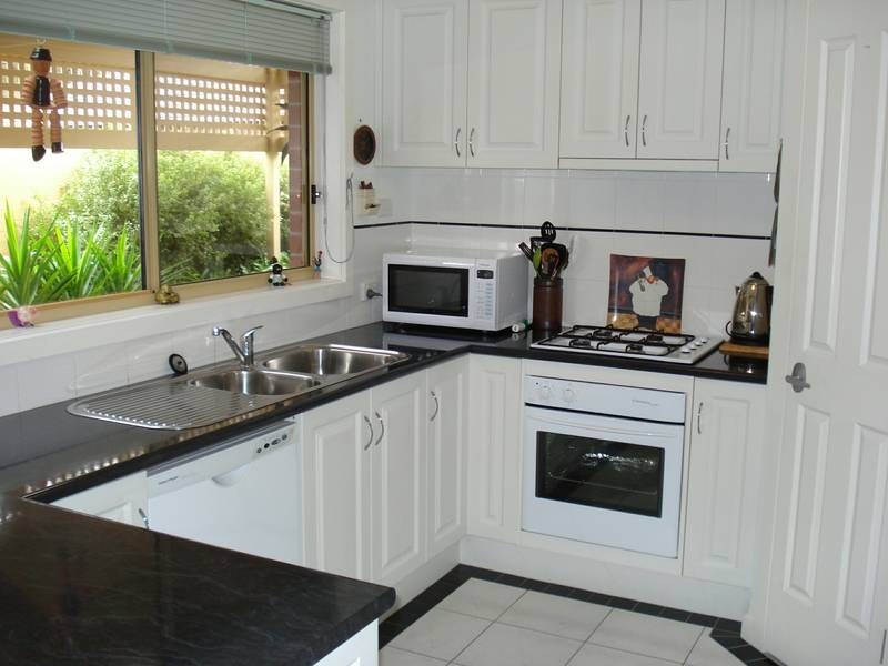 3 BRISTOL COURT, Maryborough VIC 3465