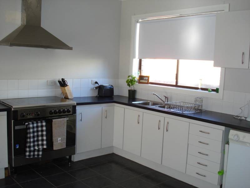 15 LAIDMAN STREET, Maryborough VIC 3465