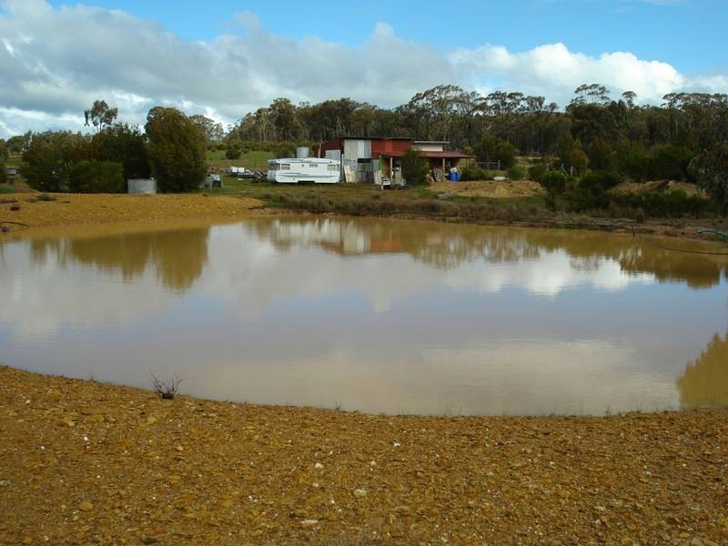 21 GLOUREY ROAD, Dunolly VIC 3472