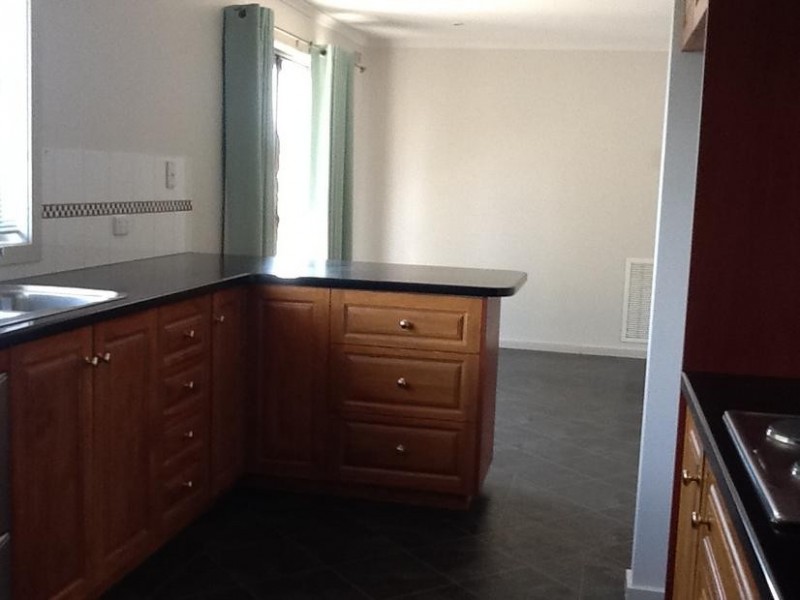 27 Pekin Road, Maryborough VIC 3465