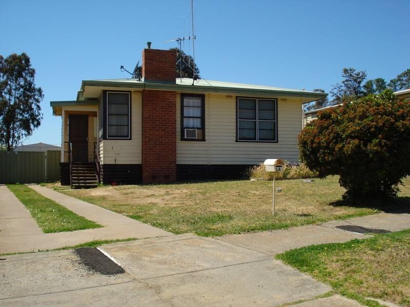 54 Kennedy Street, Maryborough VIC 3465