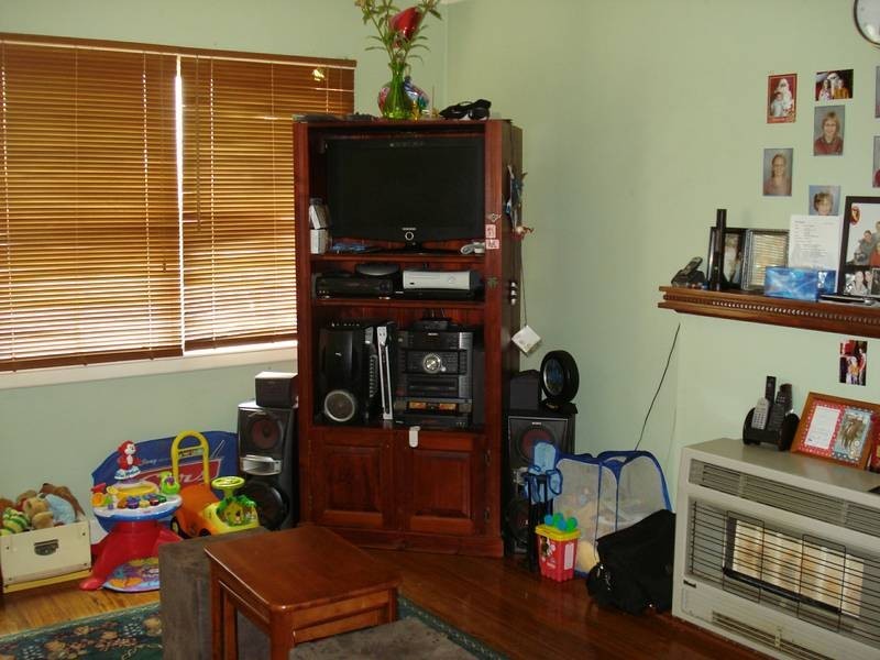 11 LAIDMAN STREET, Maryborough VIC 3465