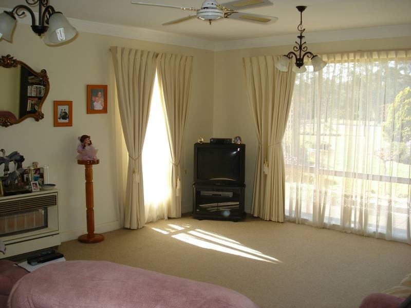 5 BARINGHUP ROAD, Carisbrook VIC 3464