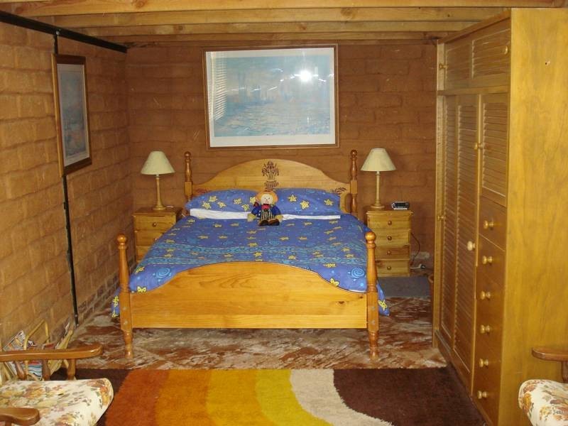 16 McNEIL STREET, Carisbrook VIC 3464