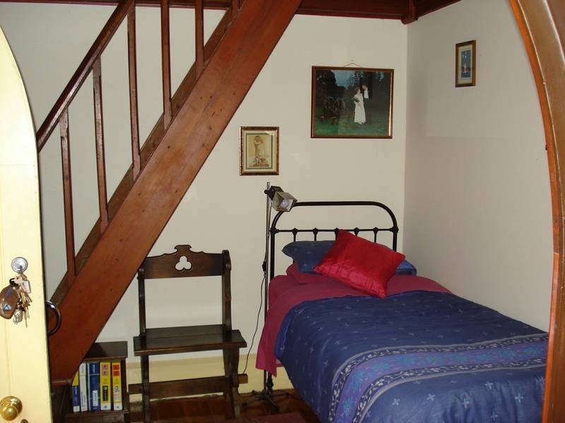 16 McNEIL STREET, Carisbrook VIC 3464