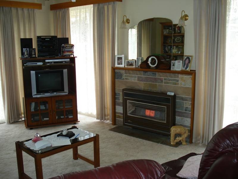 96 PARK ROAD, Maryborough VIC 3465