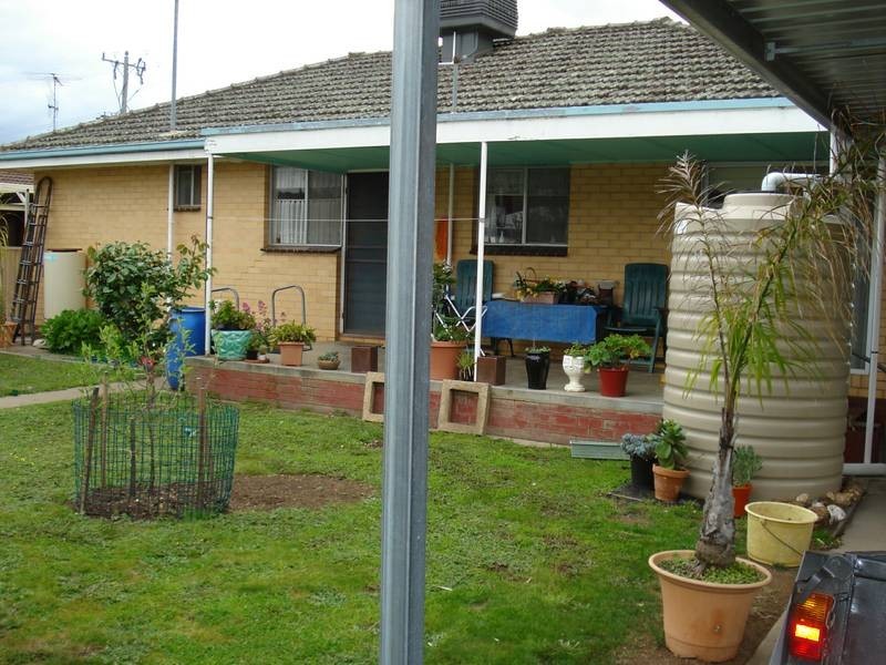 96 PARK ROAD, Maryborough VIC 3465