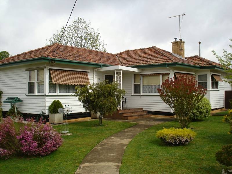 25 RINFORD STREET, Maryborough VIC 3465