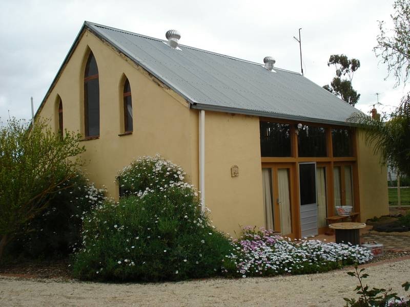 16 McNEIL STREET, Maryborough VIC 3465