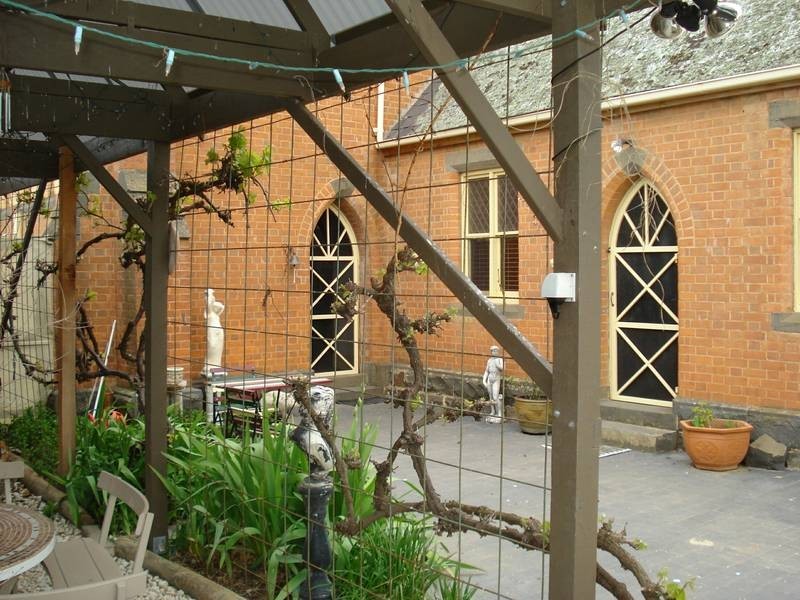 16 McNEIL STREET, Maryborough VIC 3465