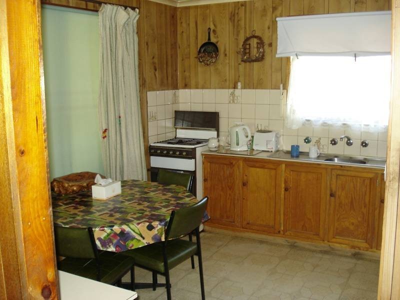 2 HARDY STREET, Dunolly VIC 3472