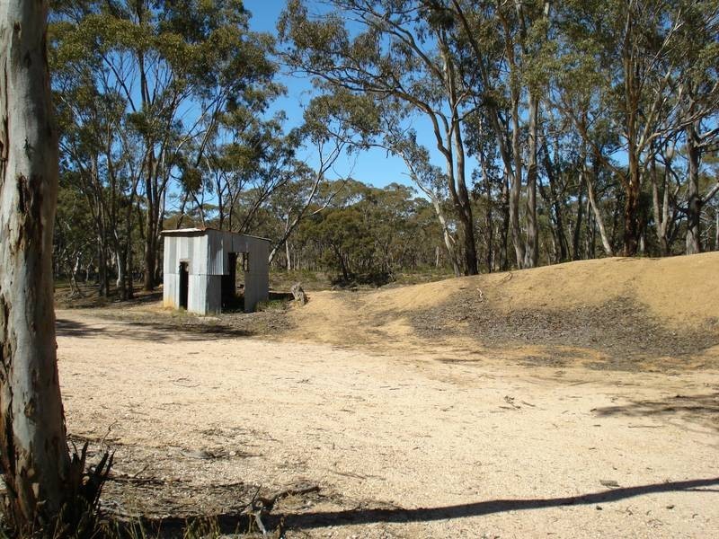- MOUNT ROAD, Bealiba VIC 3475