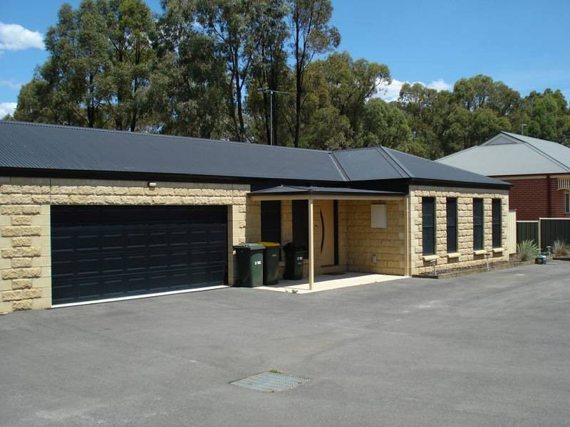 2/192 GLADSTONE STREET, Maryborough VIC 3465