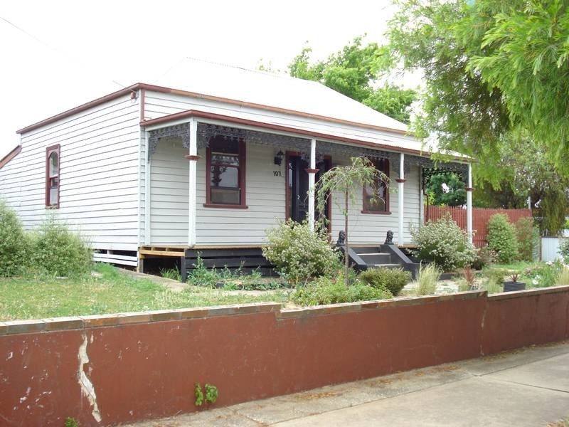 107 Clarendon Street, Maryborough VIC 3465