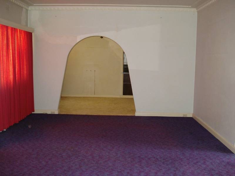 3 ELGIN ROAD, Maryborough VIC 3465