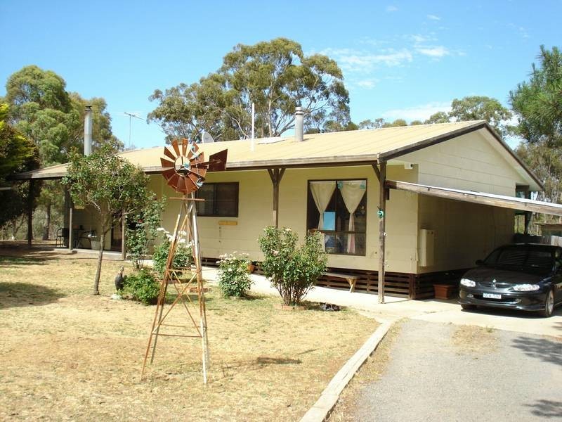 60 MENZIES DRIVE, Daisy Hill VIC 3465