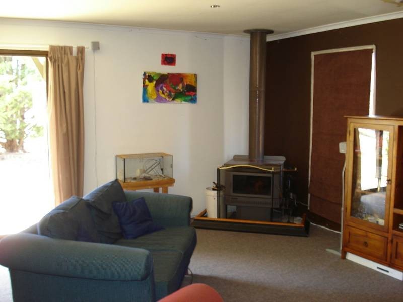 60 MENZIES DRIVE, Daisy Hill VIC 3465