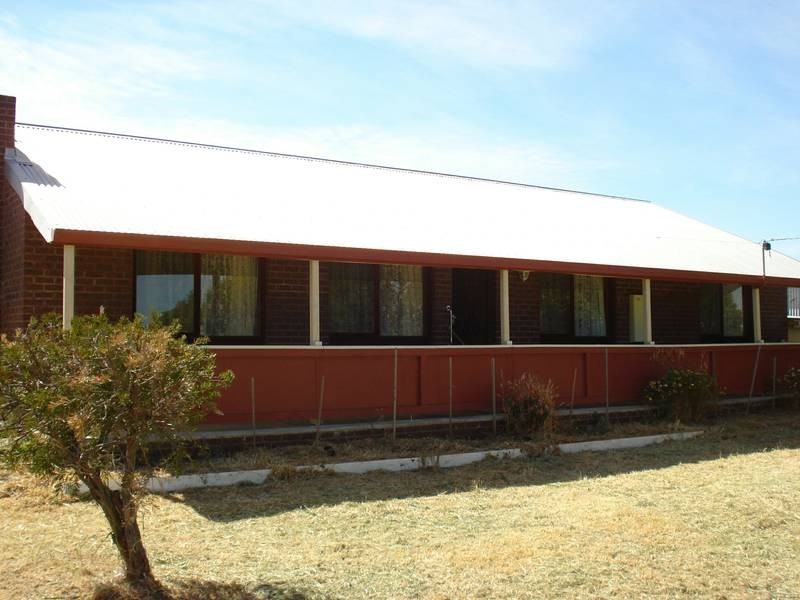 14 BARKLY STREET, Talbot VIC 3371