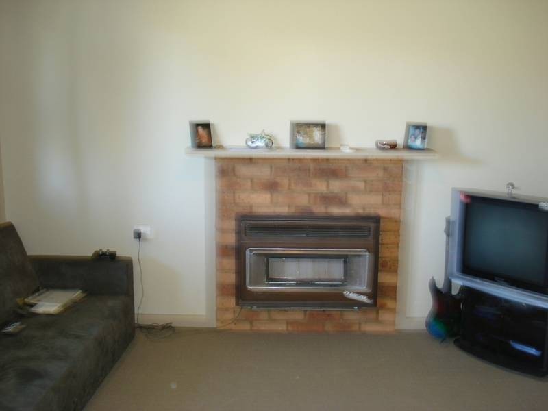 112 QUEENS AVENUE, Maryborough VIC 3465