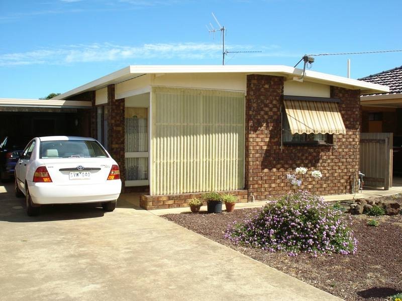 322 GLADSTONE STREET, Maryborough VIC 3465