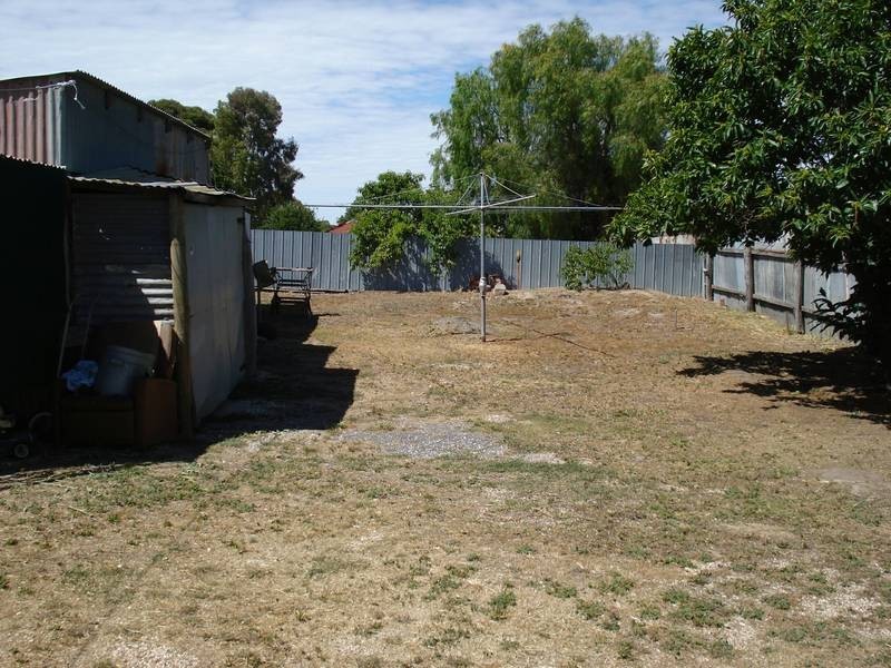 6 TAYLOR STREET, Maryborough VIC 3465