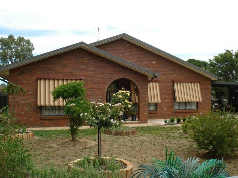 35 BUCKNALL STREET, Carisbrook VIC 3464