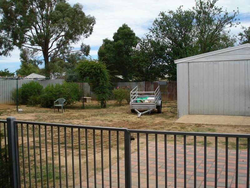 35 BUCKNALL STREET, Carisbrook VIC 3464