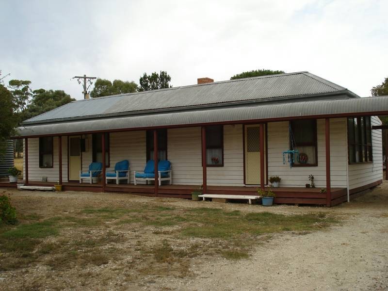 13 PIMMS ROAD, Redbank VIC 3478