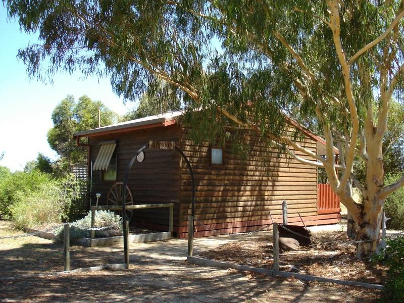 237 High Street, Avoca VIC 3467