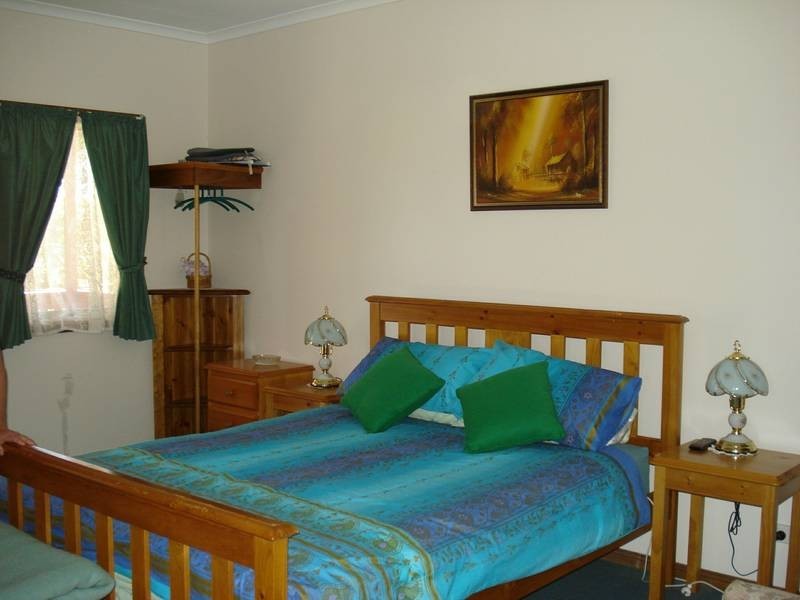 237 High Street, Avoca VIC 3467