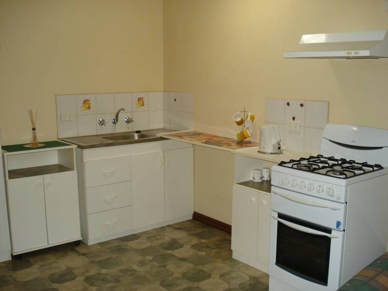 35 DUNDAS ROAD, Maryborough VIC 3465