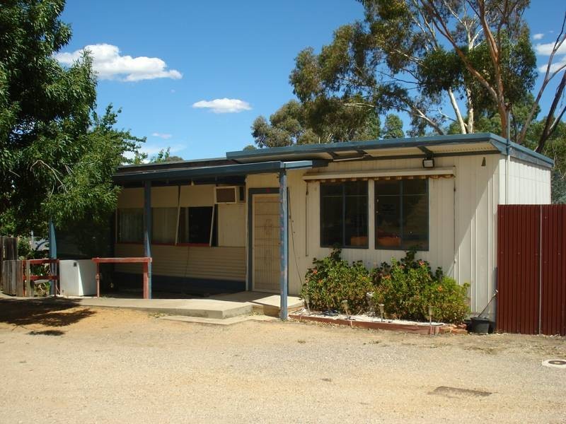 6 BETLEY ROAD, Dunolly VIC 3472