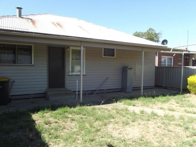 12 Barr Street, Maryborough VIC 3465