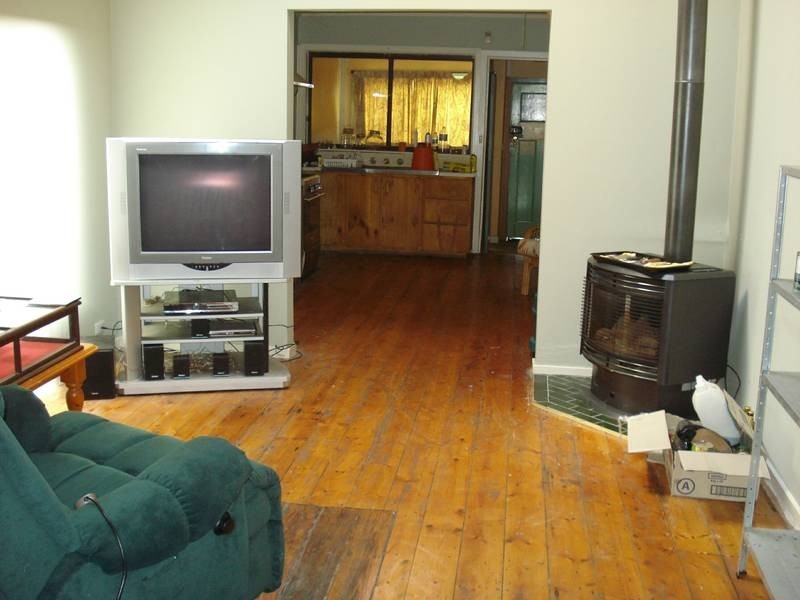 103 BROADWAY, Dunolly VIC 3472