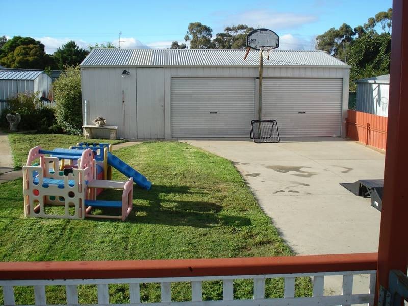 112 LOCH STREET, Maryborough VIC 3465