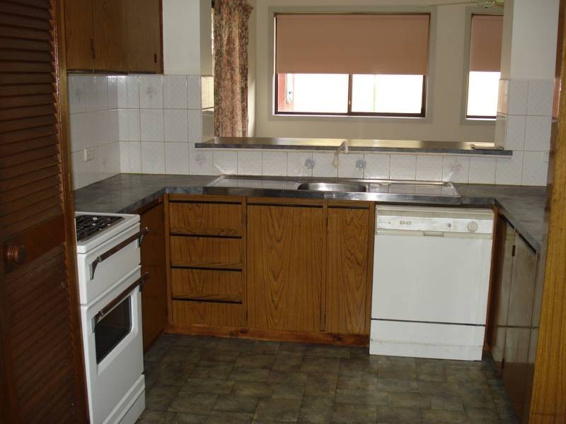 14 BURNS STREET, Maryborough VIC 3465