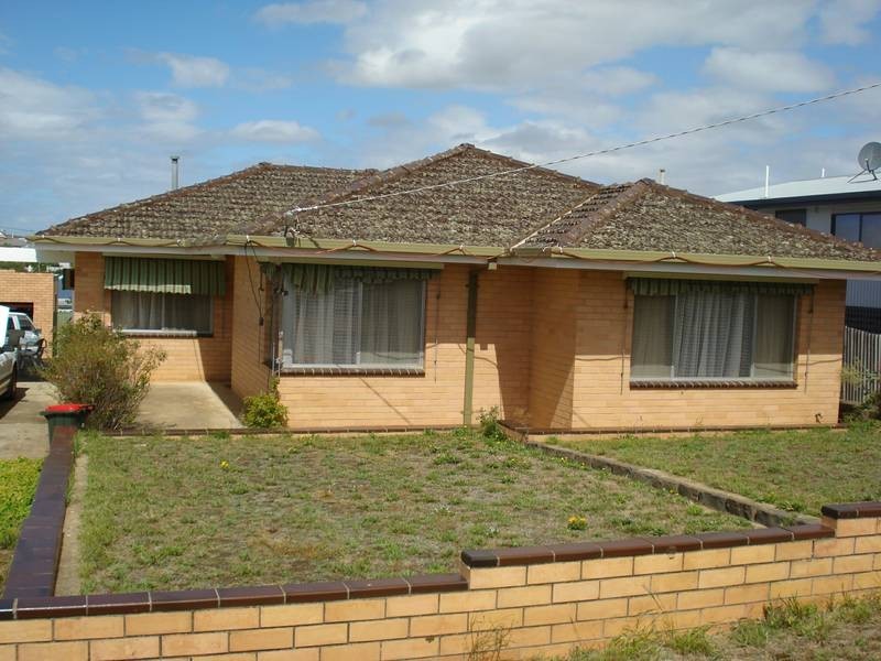 22 WELLINGTON STREET, Maryborough VIC 3465